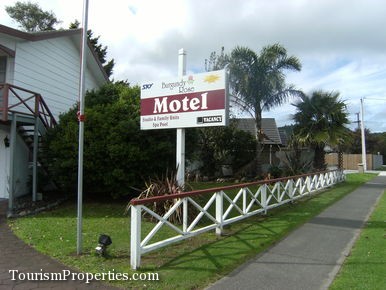 Buy motel freehold or leashold!